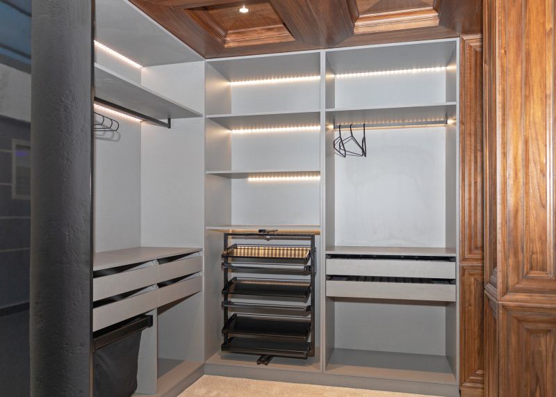 Signs It’s Time To Upgrade Your Closet Storage
